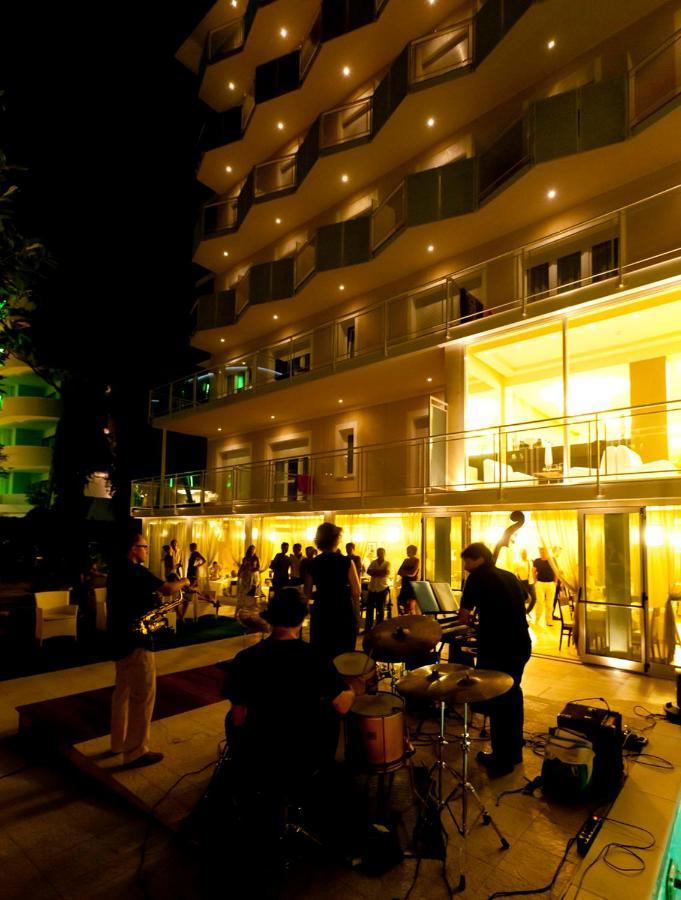 Hotel Kent Milano Marittima Exterior foto