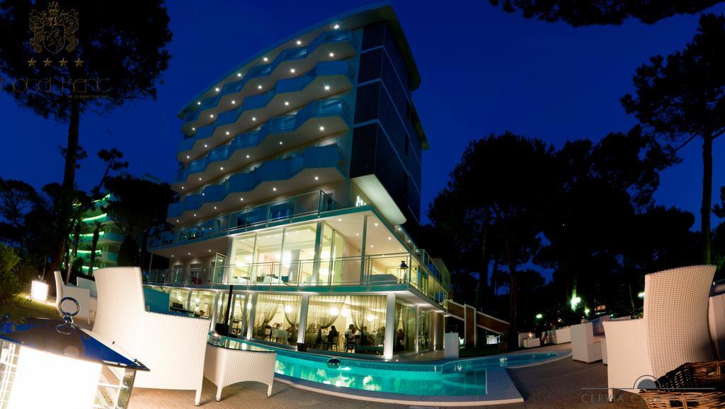 Hotel Kent Milano Marittima Exterior foto