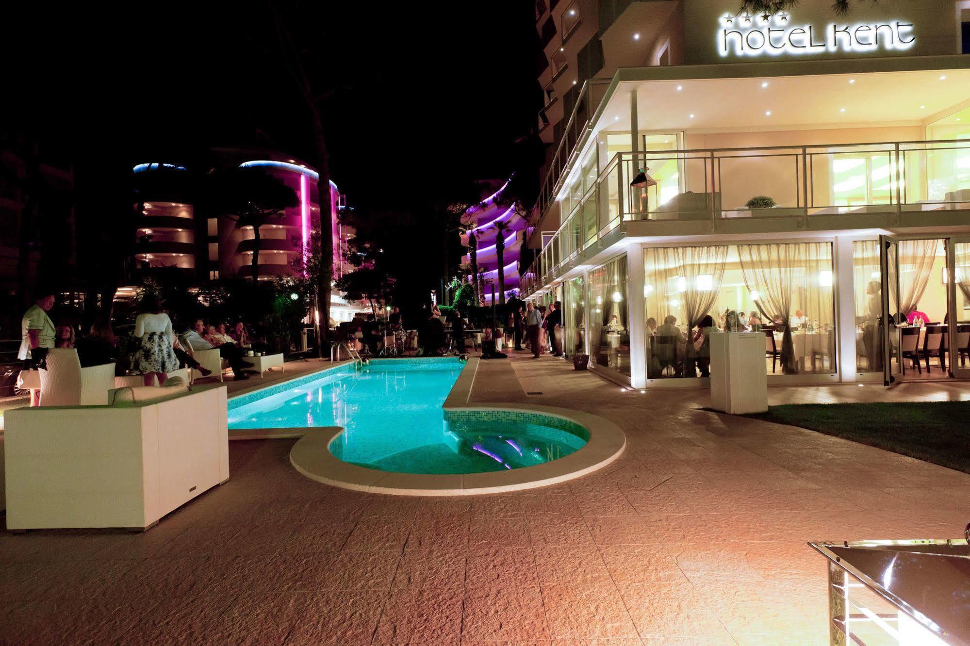 Hotel Kent Milano Marittima Exterior foto